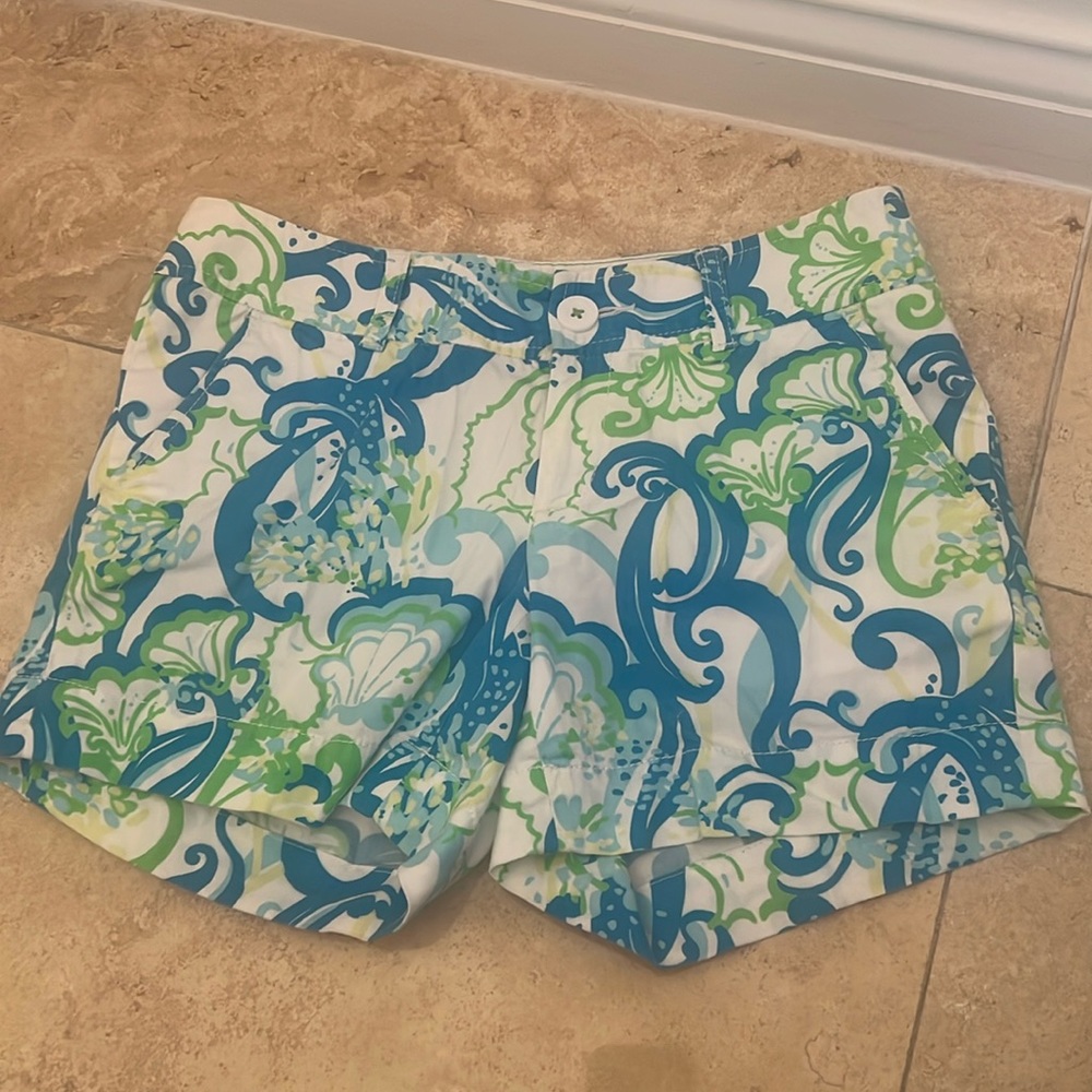 Lilly Pulitzer Callahan Shorts in Blue and Green Print Size 0